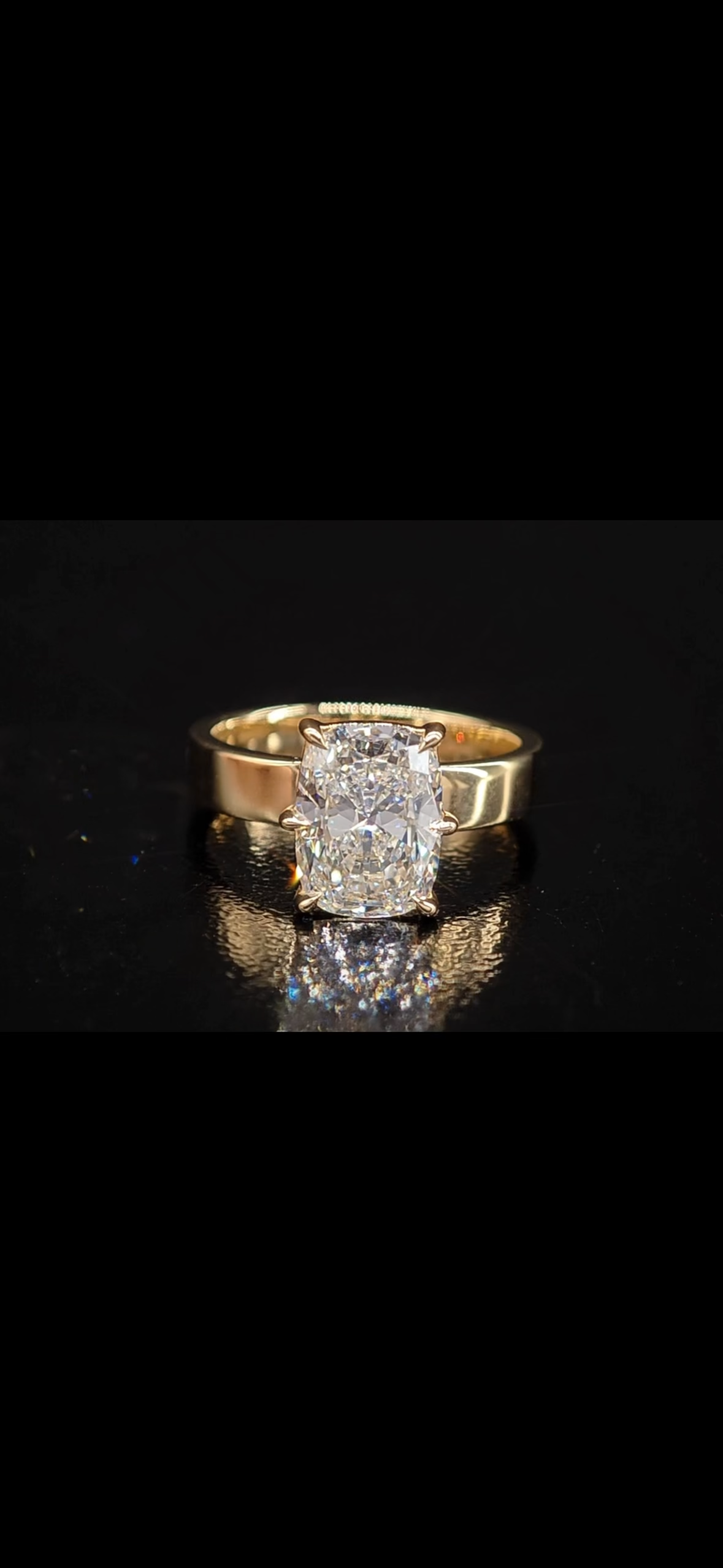 Elongated Cushion on a 3.5 mm band